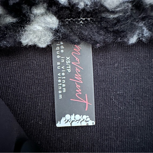 Free People Movement Hit The Slopes Fleece Jacket Starry Eyed Black Combo XS - Picture 13 of 16